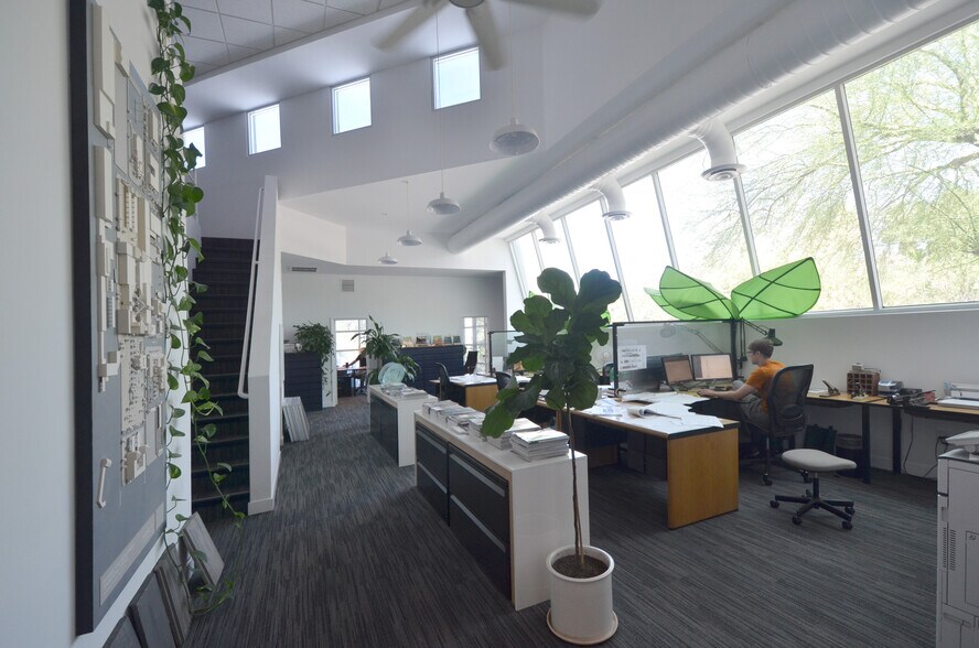 More Photos Of 1730 E Northern Ave, Phoenix Office For Lease