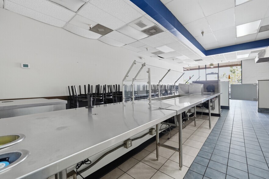 More Photos Of 867-873 Sutton Way, Grass Valley General Retail For Lease