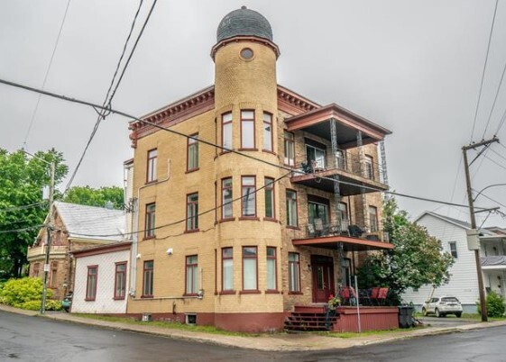 Primary Photo Of 20-30 Rue De L'entente, Lévis Apartments For Sale