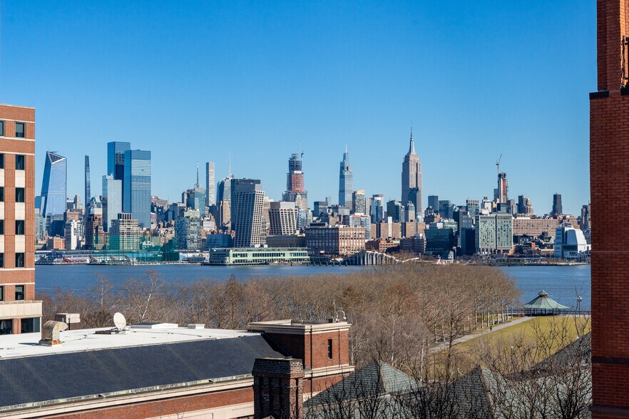 More Photos Of 80 River St, Hoboken Office For Lease