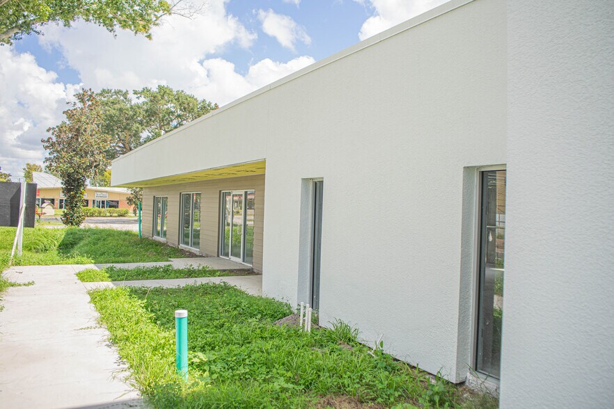 More Photos Of 907 Person St, Kissimmee Medical For Sale