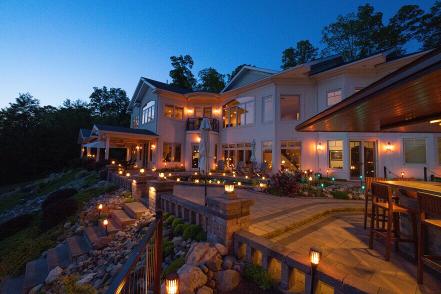 More Photos Of 3450 Esperanza Rd, Keuka Park Specialty For Sale