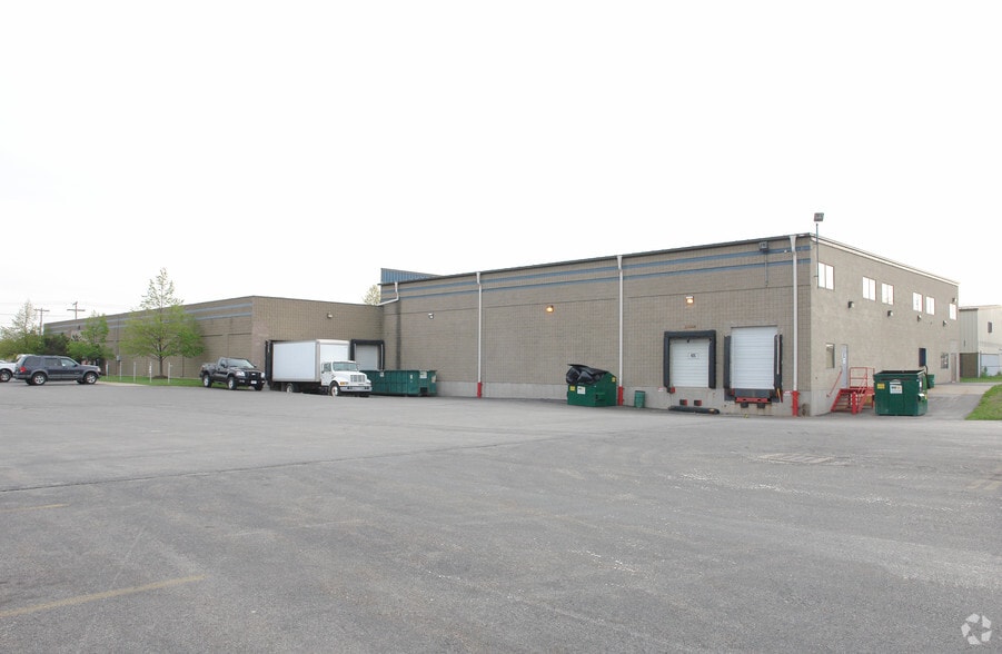More Photos Of 55 Oriskany Dr, Tonawanda Distribution For Lease