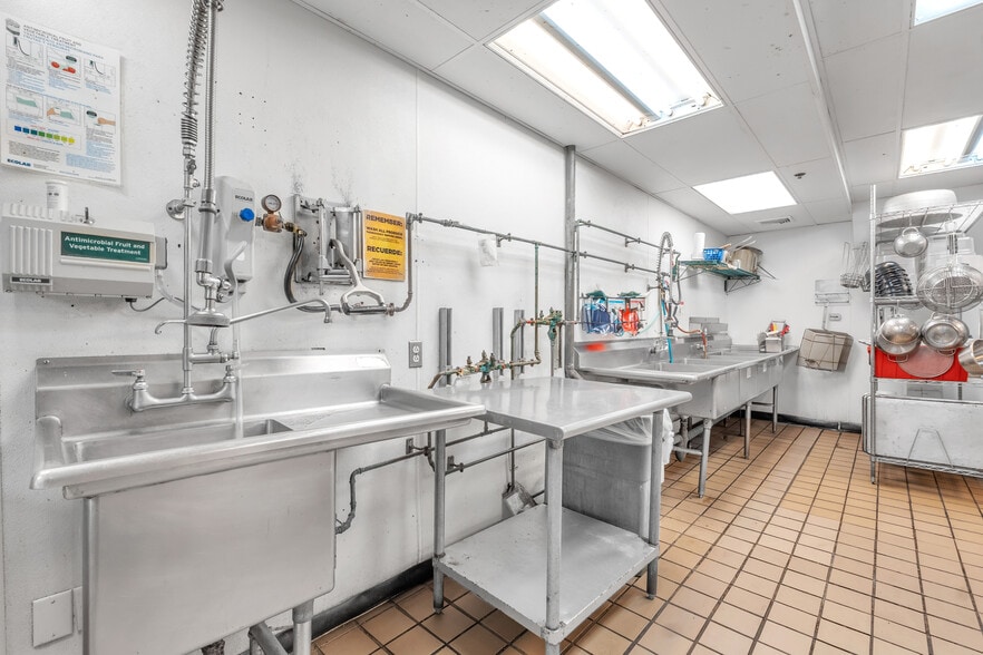 More Photos Of 3 Stafford St, Worcester Restaurant For Sale