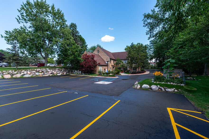 More Photos Of 1181 N Milford Rd, Milford Medical For Lease
