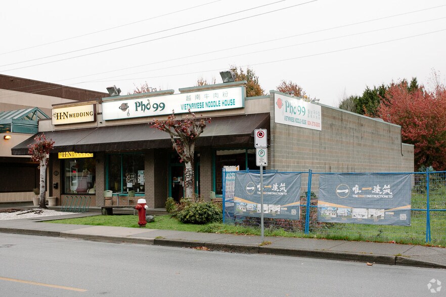 More Photos Of 8611 Alexandra Rd, Richmond Storefront For Lease