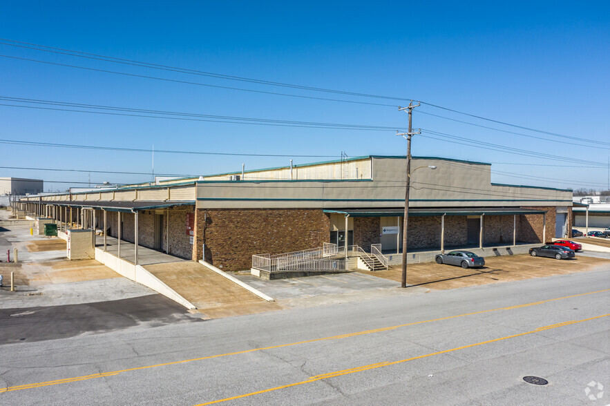 Primary Photo Of 1299-1315 Farmville Dr, Memphis Distribution For Lease