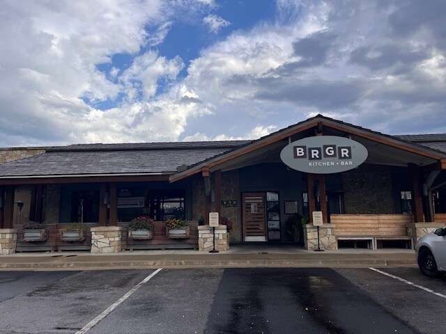 More Photos Of 4121 W 83rd St, Prairie Village Office For Lease