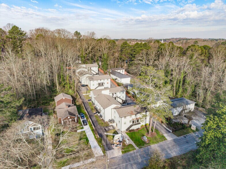 Primary Photo Of 150 Fairfield Pl NW, Atlanta Apartments For Sale