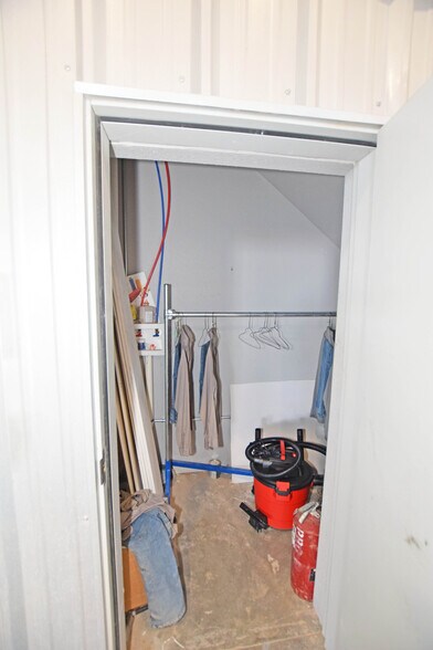 More Photos Of 2250 Dixie Blvd, Odessa Industrial For Sale