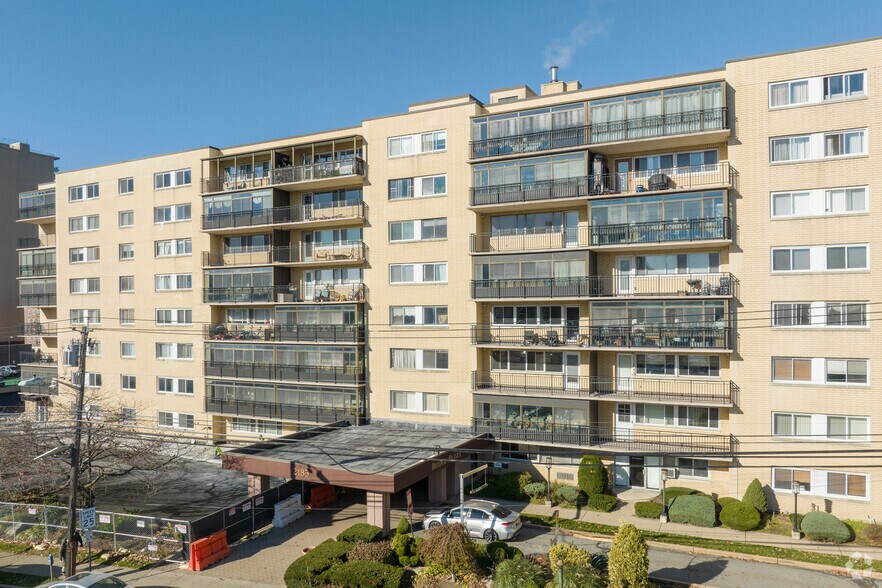 More Photos Of 2185 Lemoine Ave, Fort Lee Apartments For Sale
