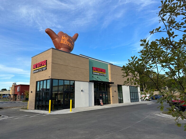 More Photos Of 806 N 7 Hwy, Blue Springs Fast Food For Sale