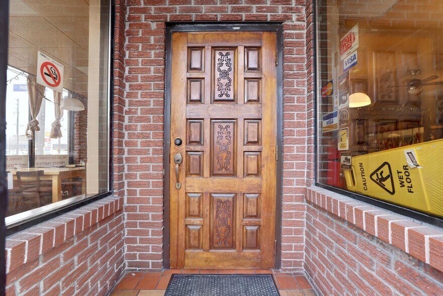 More Photos Of 448 Browns Line, Toronto Restaurant For Sale