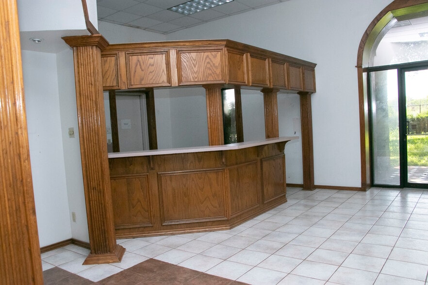 More Photos Of 12225 N Bryan Rd, Mission Light Distribution For Lease