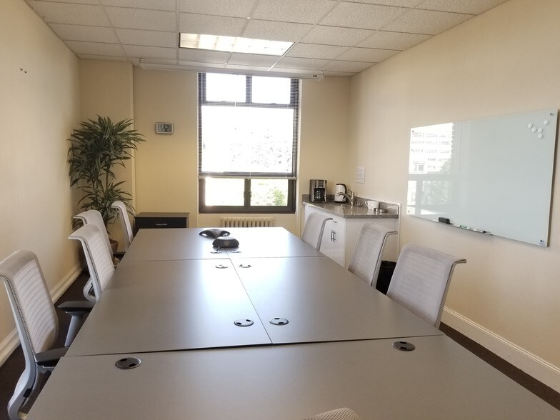 More Photos Of 2140-2144 Shattuck Ave, Berkeley Office For Lease
