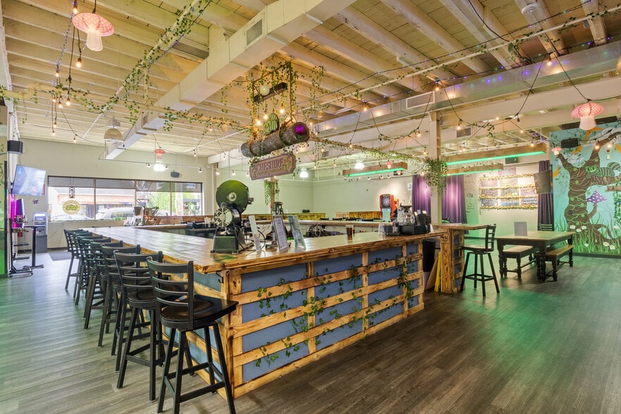 More Photos Of 7909 High School Rd, Elkins Park Restaurant For Lease