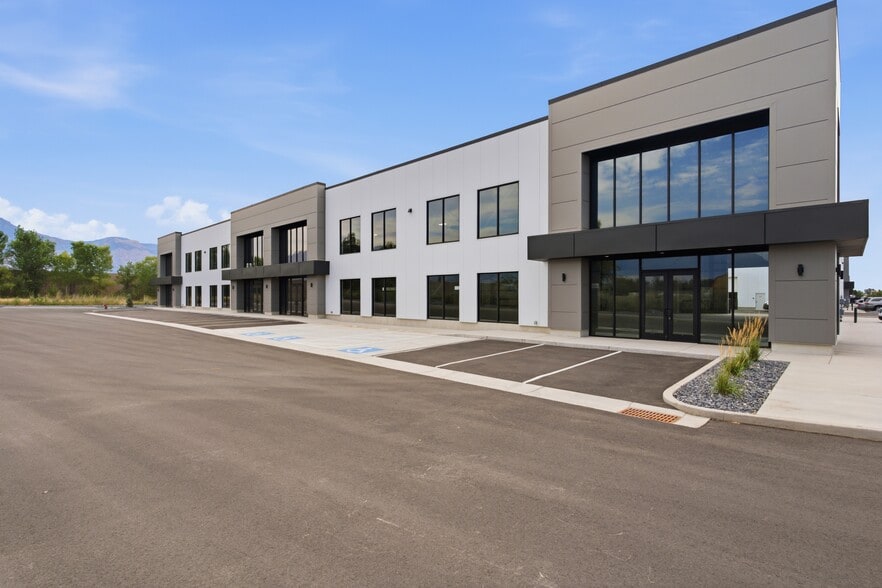 More Photos Of 1242 N 2000 W, Farr West Light Manufacturing For Sale
