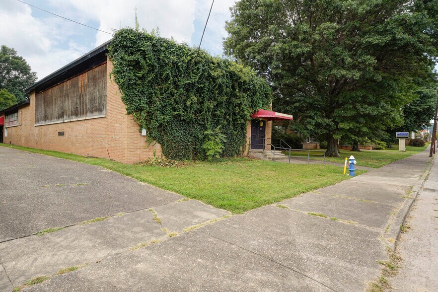 More Photos Of 302 21st St, Nitro Office Residential For Sale