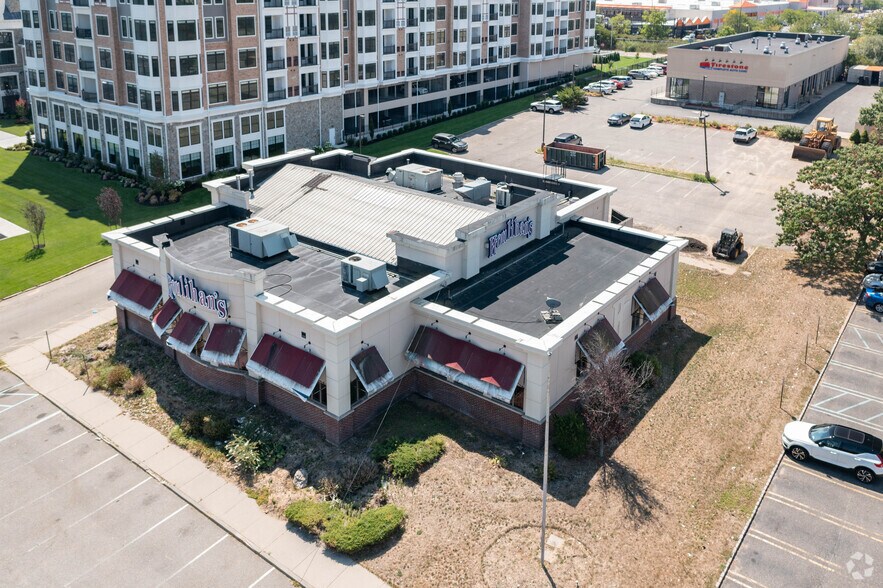 725 Merrick Ave, Westbury, NY 11590 Retail For Lease