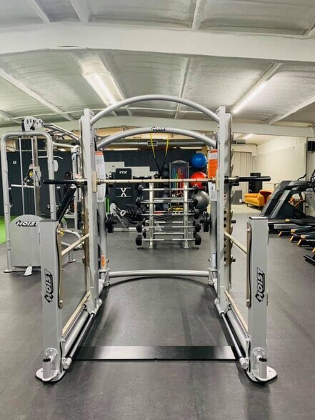 More Photos Of 9506 F M 835, Slaton Sports And Entertainment For Sale