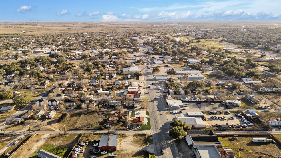 More Photos Of 1710 Second St, Pleasanton Restaurant For Sale