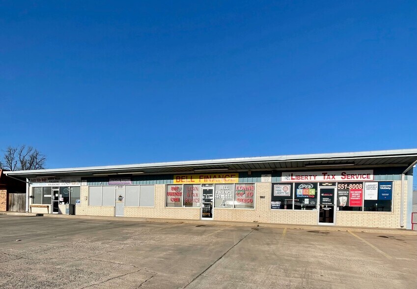 More Photos Of 914-920 S 4th St, Chickasha Storefront Retail Office For Sale
