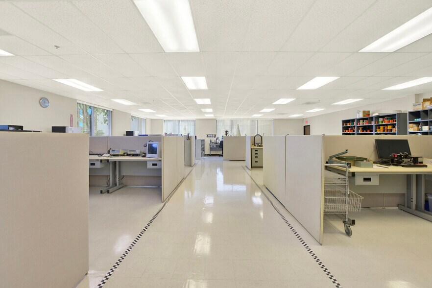 More Photos Of 6213 El Camino Real, Carlsbad Light Manufacturing For Lease