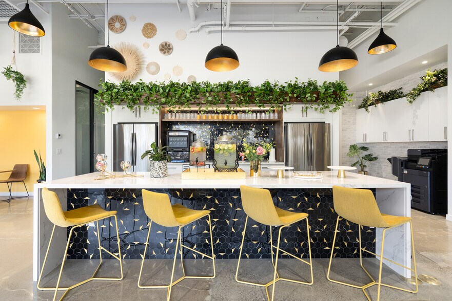 More Photos Of 18952 MacArthur Blvd, Irvine Office For Sale