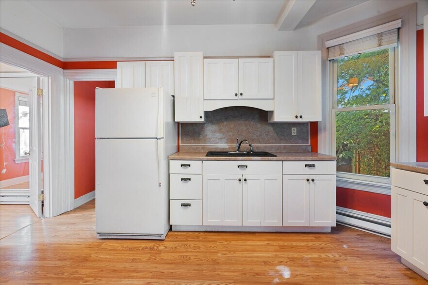 More Photos Of 2616 SE Pine St, Portland Apartments For Sale