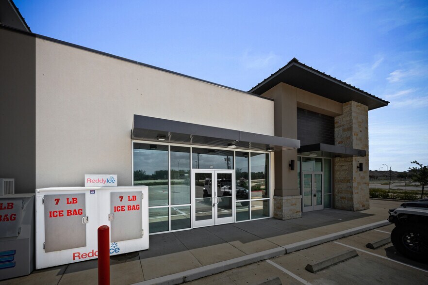 More Photos Of 23655 FM 1093, Richmond Convenience Store For Lease