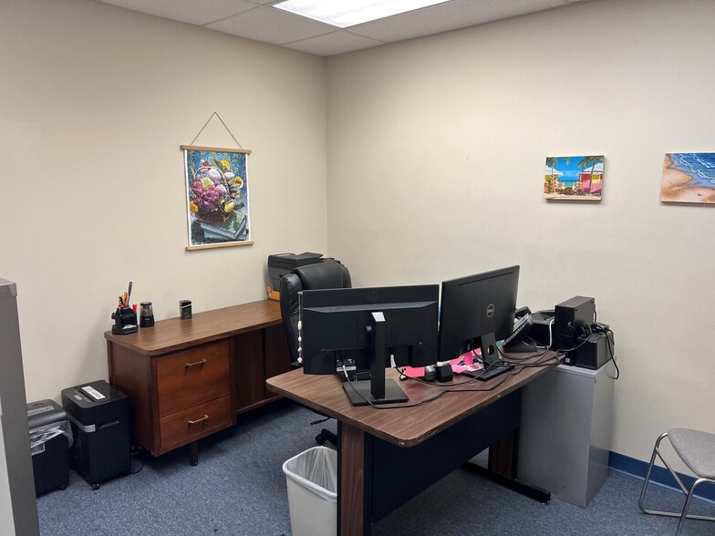 More Photos Of 105-111 Cleveland Ave, Cocoa Beach Storefront For Sale