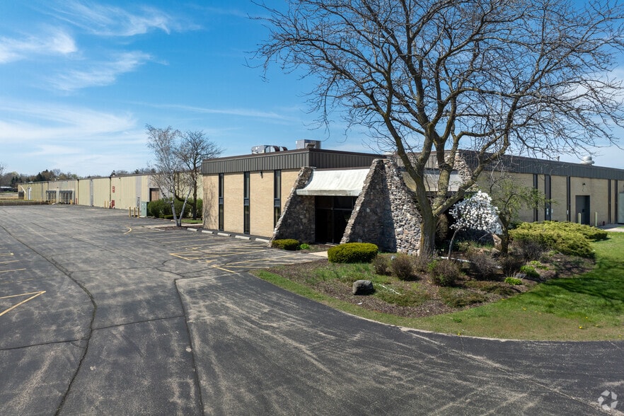 More Photos Of 4200 39th Ave, Kenosha Warehouse For Sale