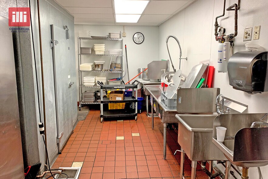 More Photos Of 1947-1949 Westwood Blvd, Los Angeles Restaurant For Lease