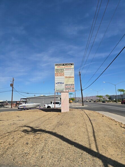 More Photos Of 520 W Sunset Rd, Henderson Auto Repair For Lease