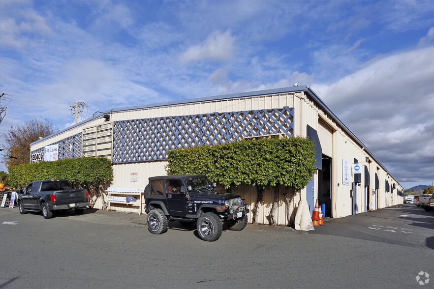Primary Photo Of 2040 N Main St, Walnut Creek Auto Repair For Lease