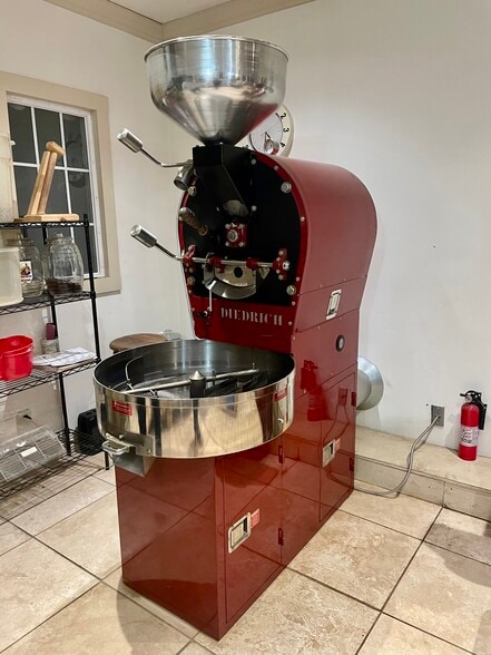 More Photos Of 136 Park Street, Butte General Retail For Sale