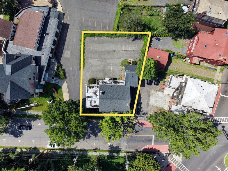 More Photos Of 231 Clinton Ave, Kingston Loft Creative Space For Sale