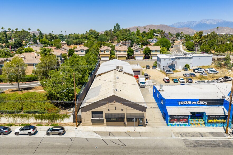 More Photos Of 2879 Main St, Riverside Warehouse For Sale