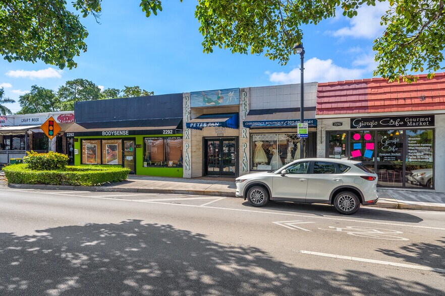 More Photos Of 2292 SW 22nd St, Miami Freestanding For Sale