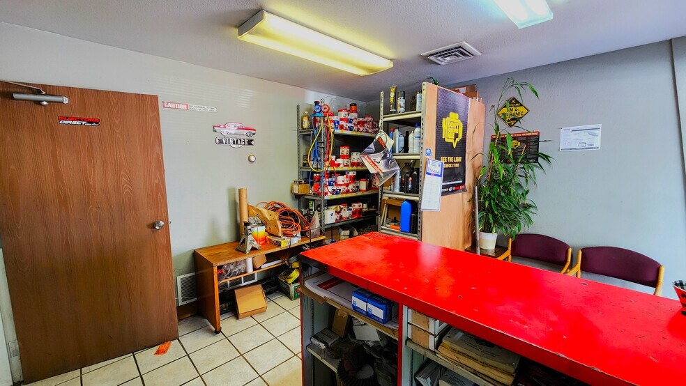 More Photos Of 3022 1st Ave, Greeley Warehouse For Sale