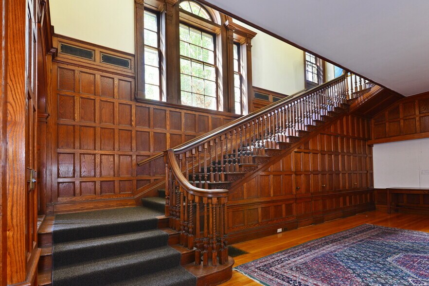 More Photos Of 1265 Asylum Ave, Hartford Lodge Meeting Hall For Lease