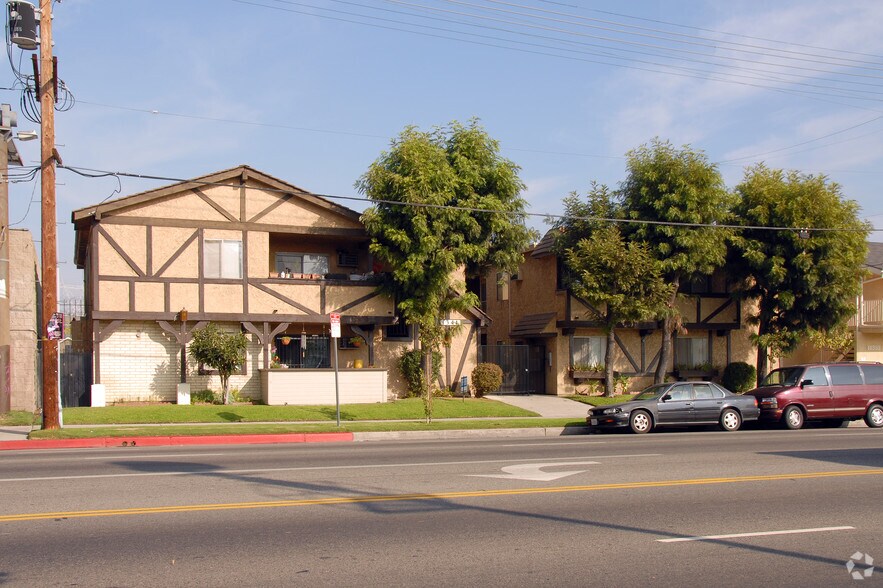 More Photos Of 11341 Victory Blvd, North Hollywood Apartments For Sale