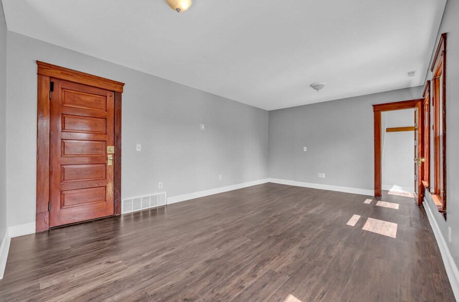 More Photos Of 4438 Pearl Rd, Cleveland Apartments For Sale