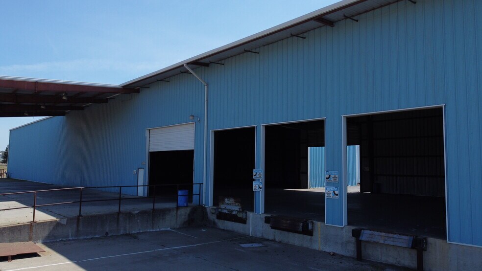 More Photos Of 1980 Kusel Rd, Oroville Manufacturing For Lease
