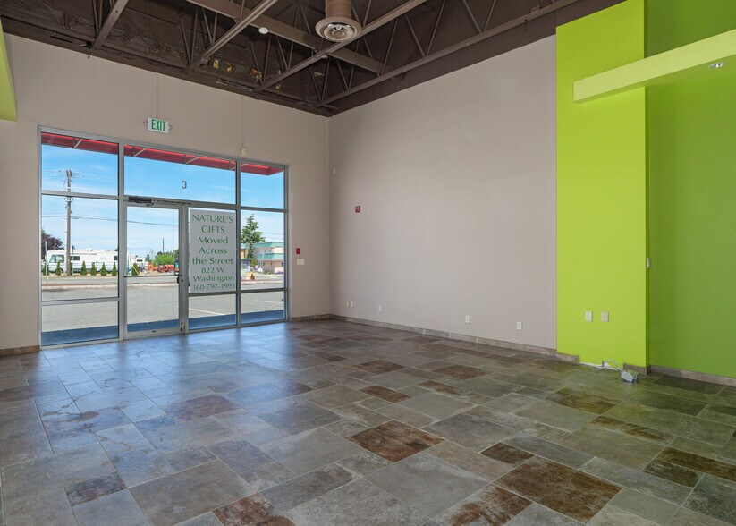 More Photos Of 755 W Washington St, Sequim General Retail For Lease