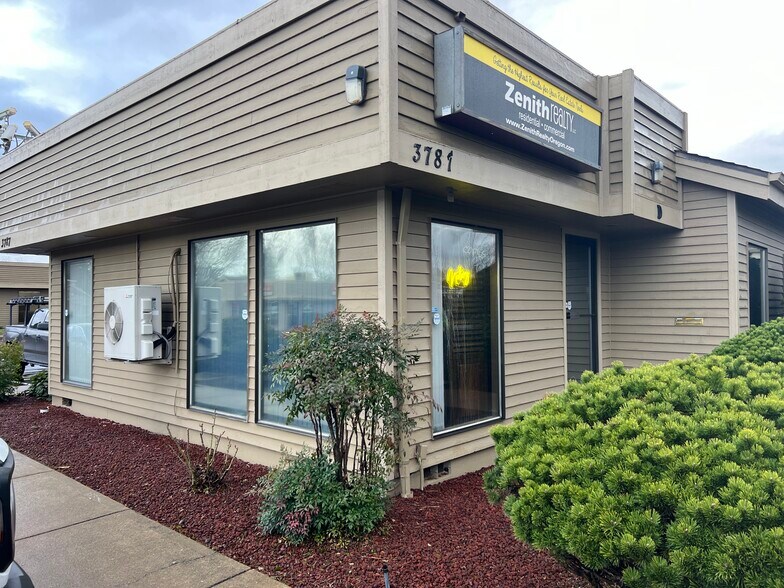 Primary Photo Of 3787-3795 River Rd N, Keizer Medical For Lease