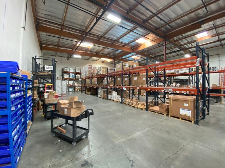 More Photos Of 38940 Trade Center Dr, Palmdale Warehouse For Lease