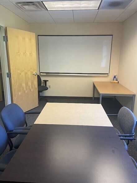 More Photos Of 94 River Rd, Hudson Distribution For Sale