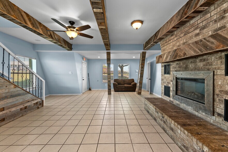 More Photos Of 20500 Keilman Ln, Pflugerville Loft Creative Space For Lease