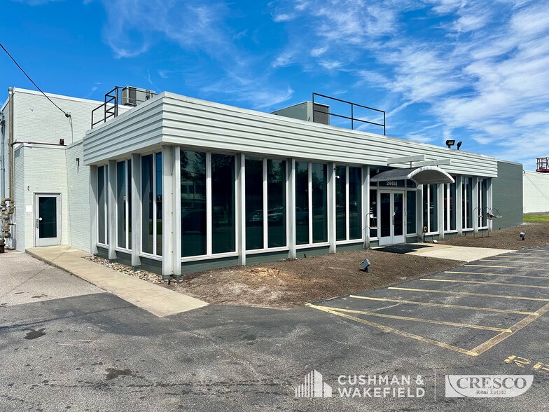 More Photos Of 24455 Aurora Rd, Bedford Heights Warehouse For Lease